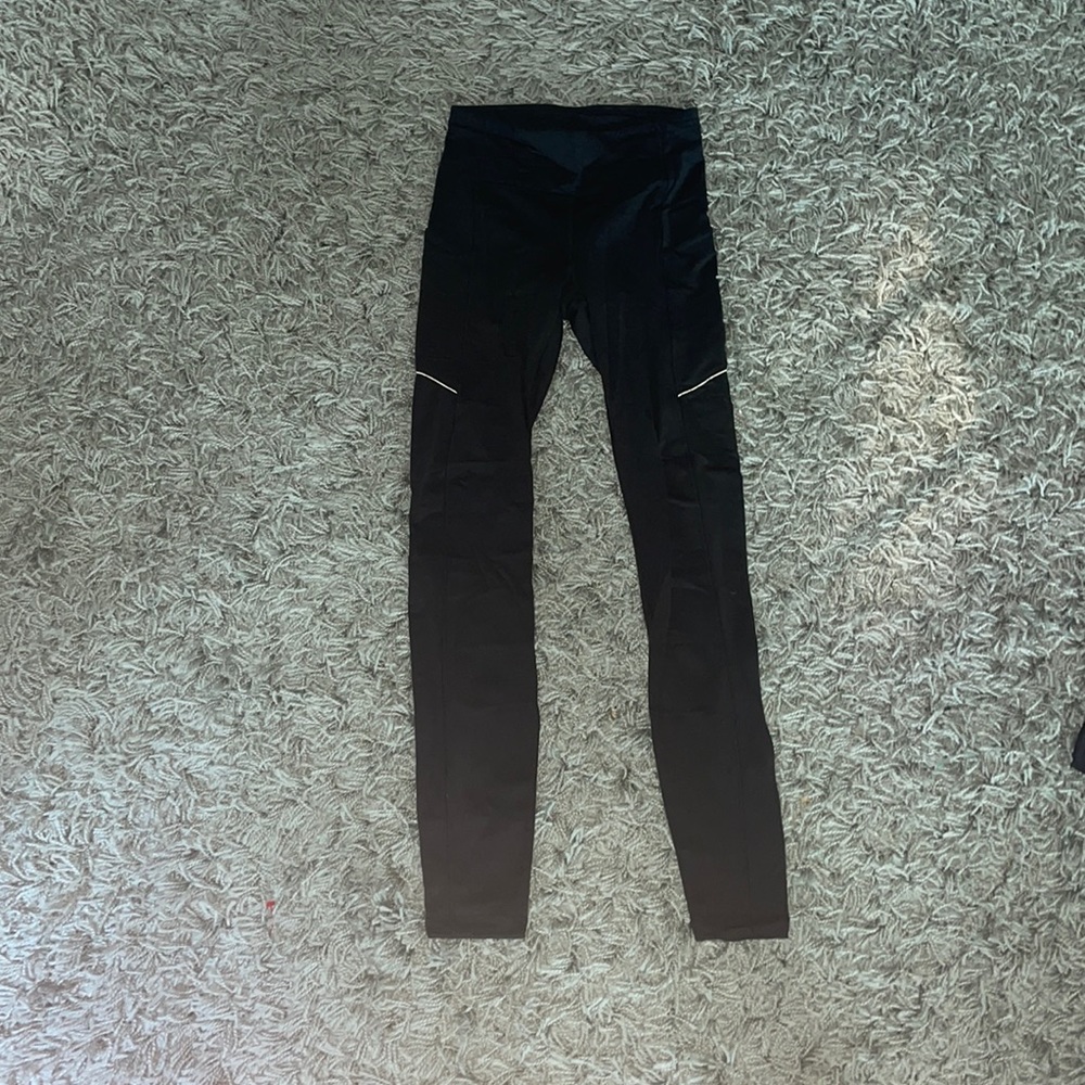 black lulu lemon leggings